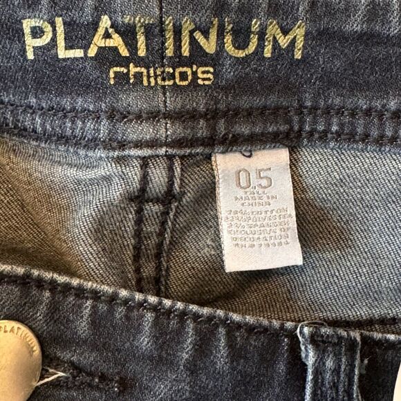 Chicos Womens Platinum Jeans Size .5 Tall 6  Blue Mid Rise Tapered Classic Denim - Picture 11 of 12